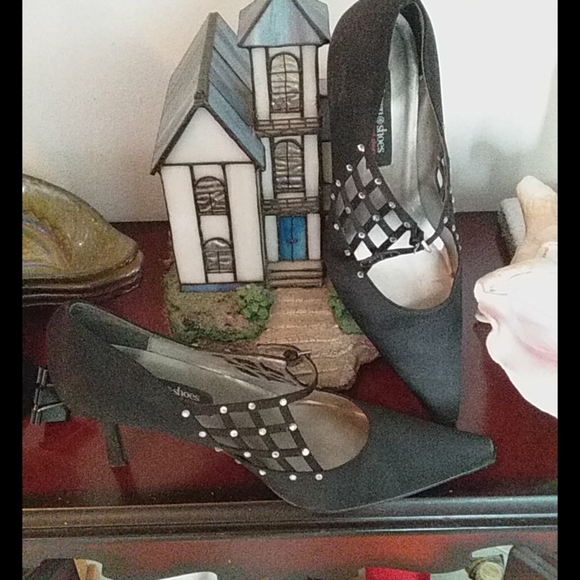 Shoes - Picture 1 of 1